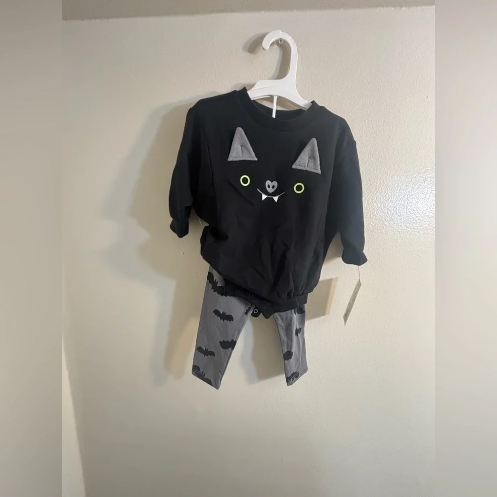 6-9M Cat & Jack Baby Bat Face Sweatshirt Romper & Legging Set Halloween